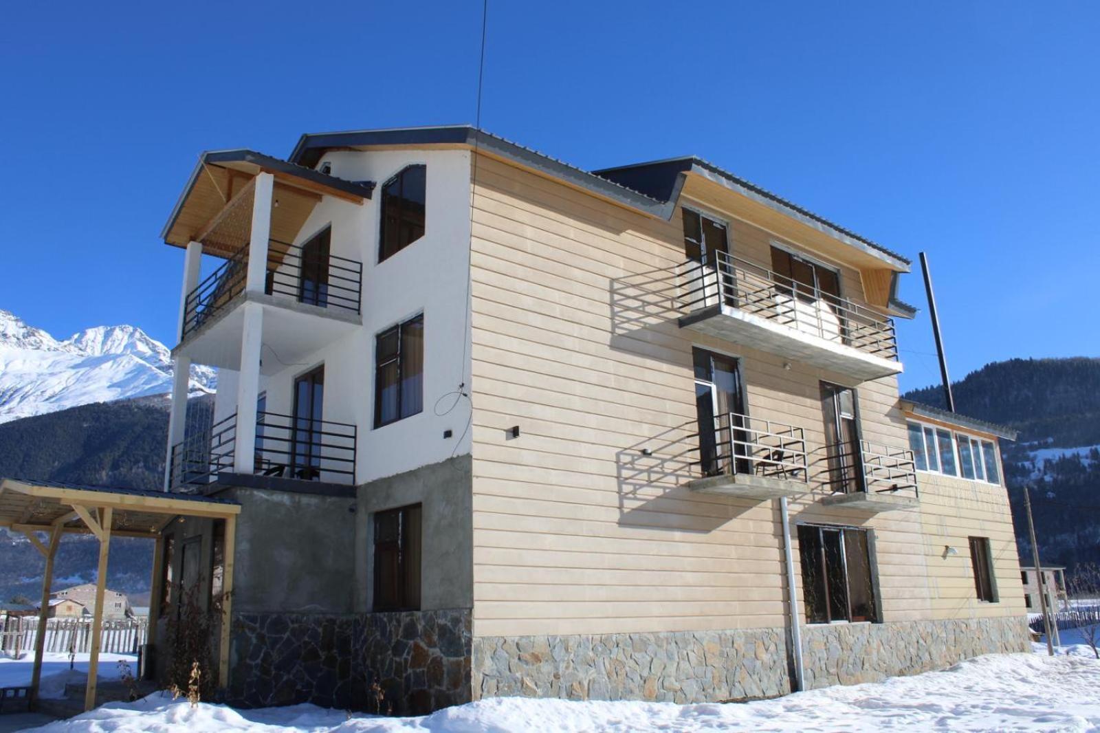Ninama Hotel Mestia Exterior photo